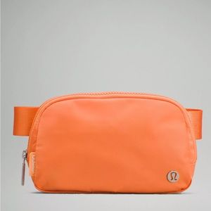 🎃 Lululemon Everywhere Belt Bag in Orange Frappe. 🎃 NWT.